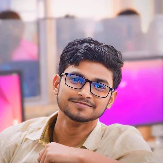 Suman Jana, Co-founder & CTO of DynoWeb
